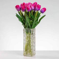 Umelý tulipán BEATA cyklámenový. Cena uvedená za 1 kus.