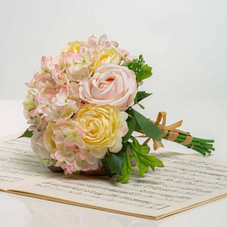 Kytičky z hortenzií s ružami TAMARA