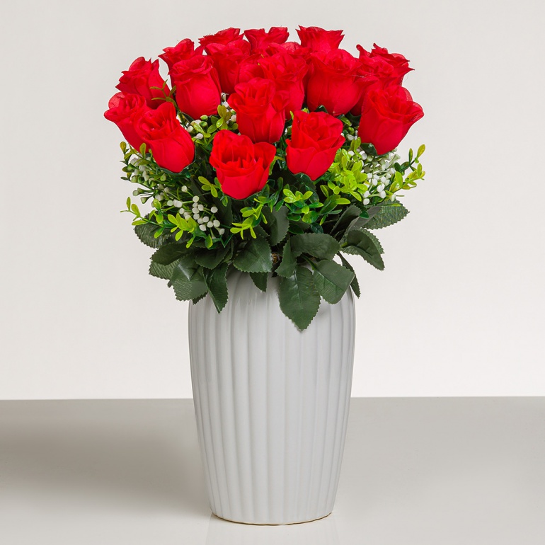 Ruža x18 kvetov v červenej farbe. Kytica BELINDA.